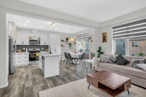 749 Windrow Manor Sw, Airdrie, AB - Indoor