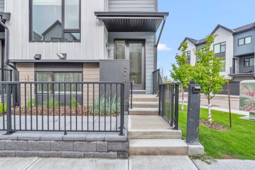 404-85 Sage Hill Heights Nw, Calgary, AB - Outdoor With Balcony