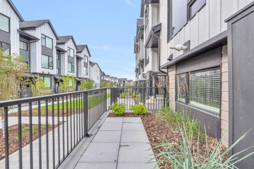 404-85 Sage Hill Heights Nw, Calgary, AB - Outdoor With Balcony