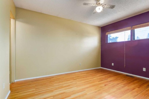 244 Maple Court Crescent Se, Calgary, AB - Indoor Photo Showing Other Room