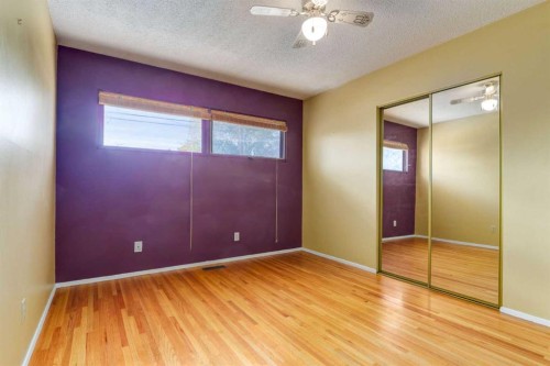 244 Maple Court Crescent Se, Calgary, AB - Indoor Photo Showing Other Room