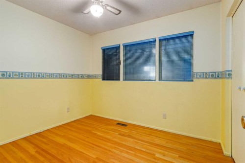 244 Maple Court Crescent Se, Calgary, AB - Indoor Photo Showing Other Room