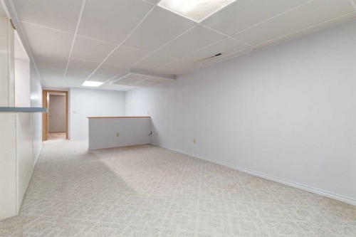 244 Maple Court Crescent Se, Calgary, AB - Indoor