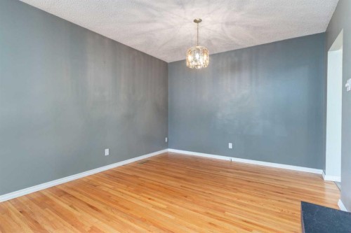 244 Maple Court Crescent Se, Calgary, AB - Indoor Photo Showing Other Room