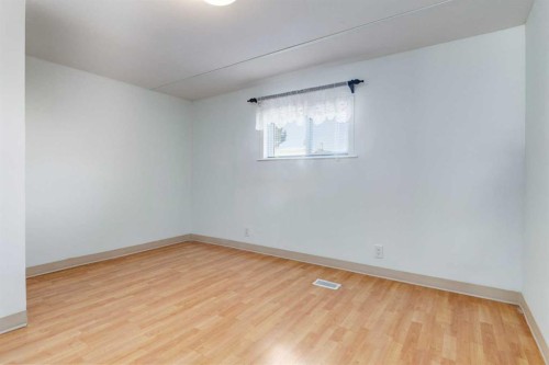 431-3223 83 Street Nw, Calgary, AB 