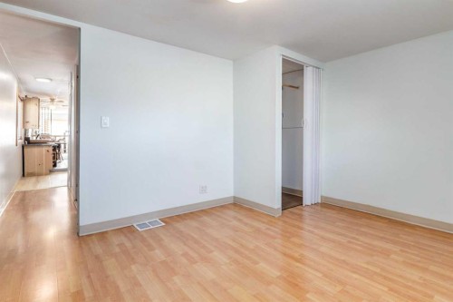 431-3223 83 Street Nw, Calgary, AB 