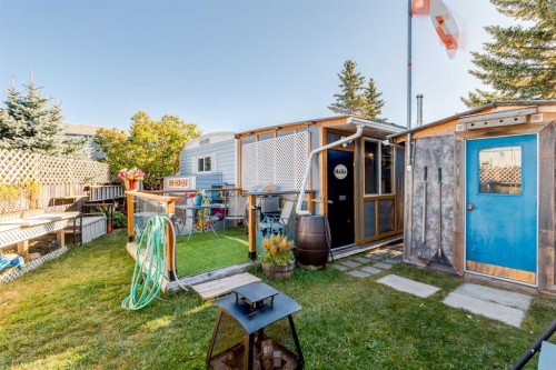 431-3223 83 Street Nw, Calgary, AB 