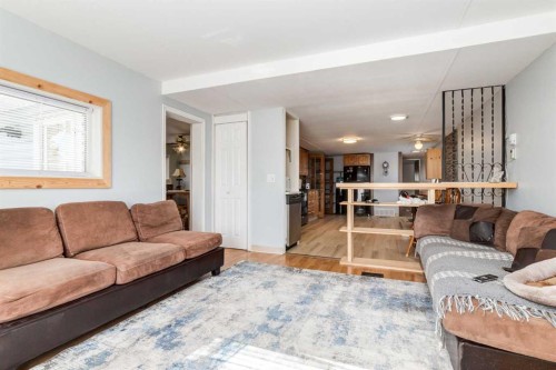 431-3223 83 Street Nw, Calgary, AB 