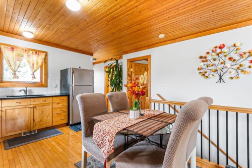 2018 24 Avenue, Didsbury, AB - Indoor Photo Showing Dining Room