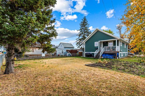 2018 24 Avenue, Didsbury, AB - Outdoor