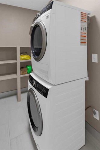 204-3606 Erlton Court Sw, Calgary, AB - Indoor Photo Showing Laundry Room