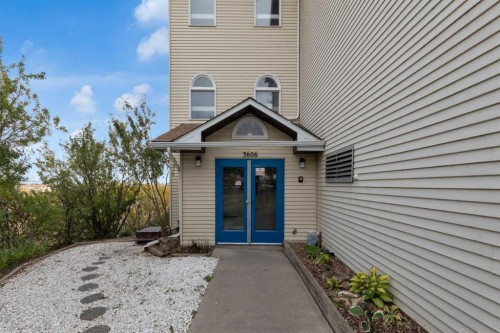 204-3606 Erlton Court Sw, Calgary, AB - Outdoor