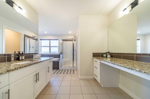 27 Sunset Park, Cochrane, AB - Indoor Photo Showing Bathroom