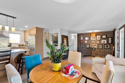 2168 Hwy 587  # 10, Rural Red Deer County, AB - Indoor Photo Showing Dining Room