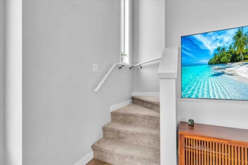 203 Evanscrest Square Nw, Calgary, AB - Indoor Photo Showing Other Room