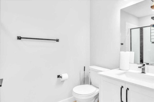 203 Evanscrest Square Nw, Calgary, AB - Indoor Photo Showing Bathroom