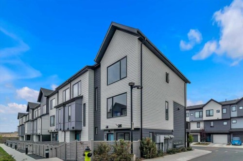 203 Evanscrest Square Nw, Calgary, AB - Outdoor