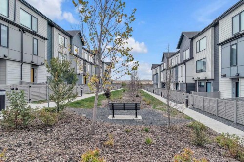 203 Evanscrest Square Nw, Calgary, AB - Outdoor