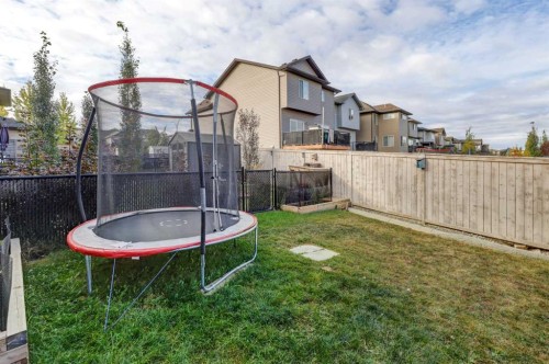 468 Hillcrest Circle Sw, Airdrie, AB - Outdoor