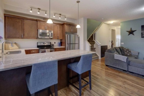 468 Hillcrest Circle Sw, Airdrie, AB - Indoor Photo Showing Kitchen With Stainless Steel Kitchen