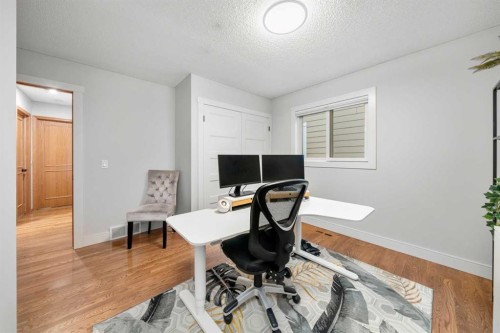 177 Hidden Vale Close Nw, Calgary, AB - Indoor Photo Showing Office