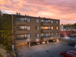 304-1222 Kensington Close NW Calgary, AB T2N 3J7