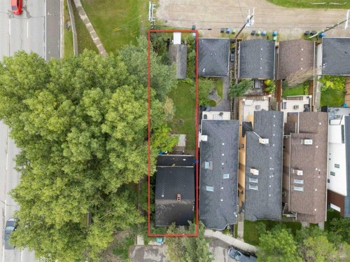 2452 28 Avenue Sw, Calgary, AB - Outdoor