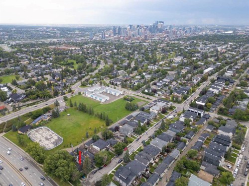 2452 28 Avenue Sw, Calgary, AB - Outdoor With View