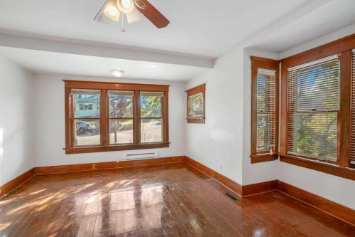 2452 28 Avenue Sw, Calgary, AB - Indoor Photo Showing Other Room