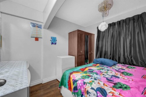 308 Taracove Estate Drive Ne, Calgary, AB - Indoor Photo Showing Bedroom