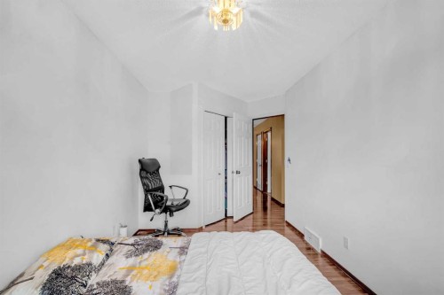 308 Taracove Estate Drive Ne, Calgary, AB - Indoor Photo Showing Bedroom