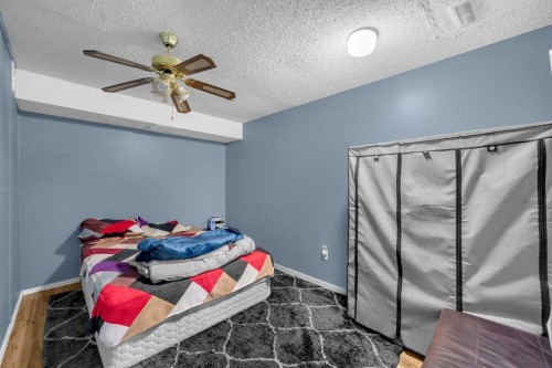 308 Taracove Estate Drive Ne, Calgary, AB - Indoor Photo Showing Bedroom