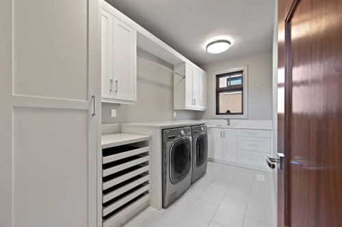 31 Spring Valley Heights Sw, Calgary, AB - Indoor Photo Showing Laundry Room