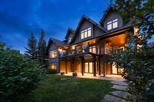 31 Spring Valley Heights Sw, Calgary, AB - Outdoor