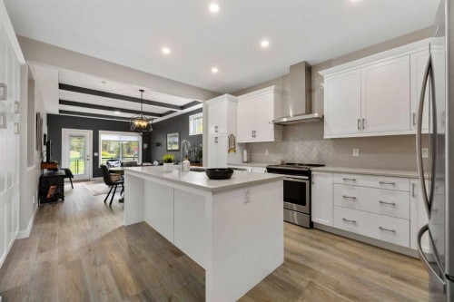 84 Riviera Court  Cochrane, AB T4C 2V8