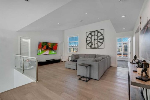 86 West Point Mews Sw, Calgary, AB - Indoor Photo Showing Living Room