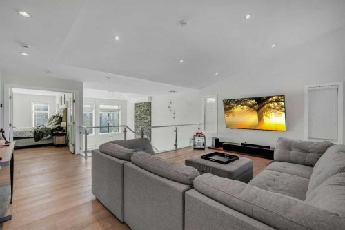 86 West Point Mews Sw, Calgary, AB - Indoor Photo Showing Living Room