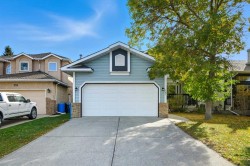 161 Douglasbank Way SE Calgary, AB T2Z 1V7