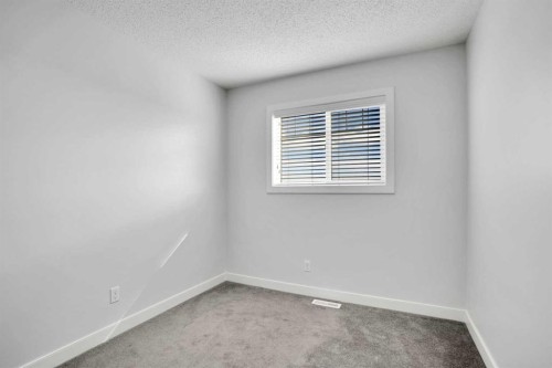 137 Pantego Lane Nw, Calgary, AB - Indoor Photo Showing Other Room
