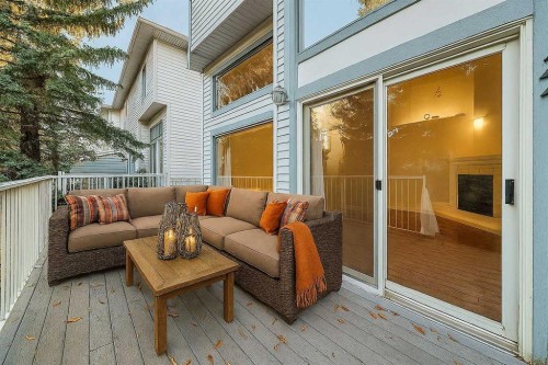 17 Kingsland Court Sw, Calgary, AB - Outdoor With Deck Patio Veranda With Exterior