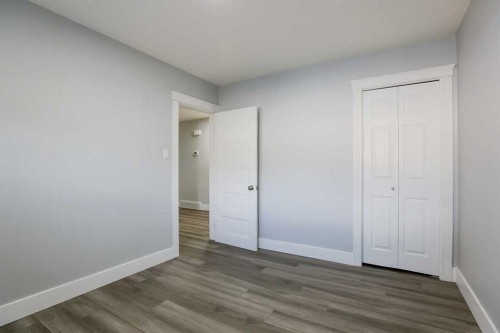 2620 38 Street Sw, Calgary, AB - Indoor Photo Showing Other Room