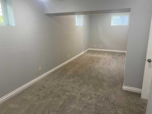 2620 38 Street Sw, Calgary, AB - Indoor Photo Showing Other Room