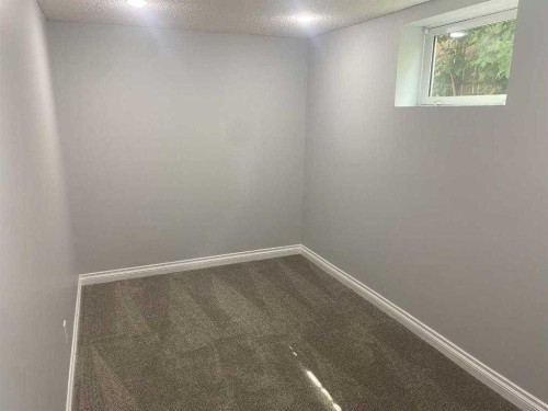 2620 38 Street Sw, Calgary, AB - Indoor Photo Showing Other Room