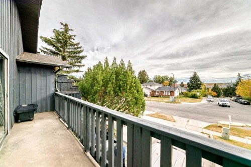 8336 Silver Springs Road Nw, Calgary, AB - Outdoor