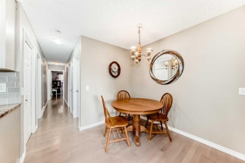 8336 Silver Springs Road Nw, Calgary, AB - Indoor Photo Showing Dining Room