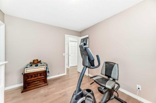 8336 Silver Springs Road Nw, Calgary, AB - Indoor Photo Showing Gym Room
