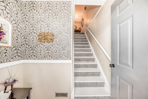 8336 Silver Springs Road Nw, Calgary, AB - Indoor Photo Showing Other Room