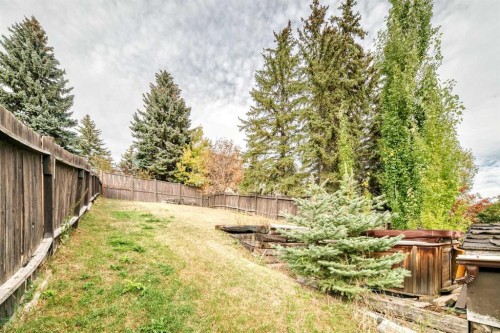 8336 Silver Springs Road Nw, Calgary, AB - Outdoor