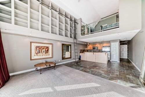 206-1505 27 Avenue Sw, Calgary, AB - Indoor Photo Showing Other Room