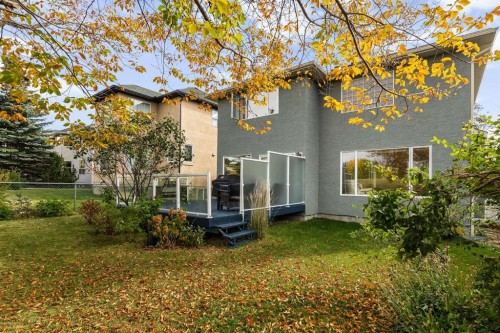 120 Simcoe Close Sw, Calgary, AB - Outdoor